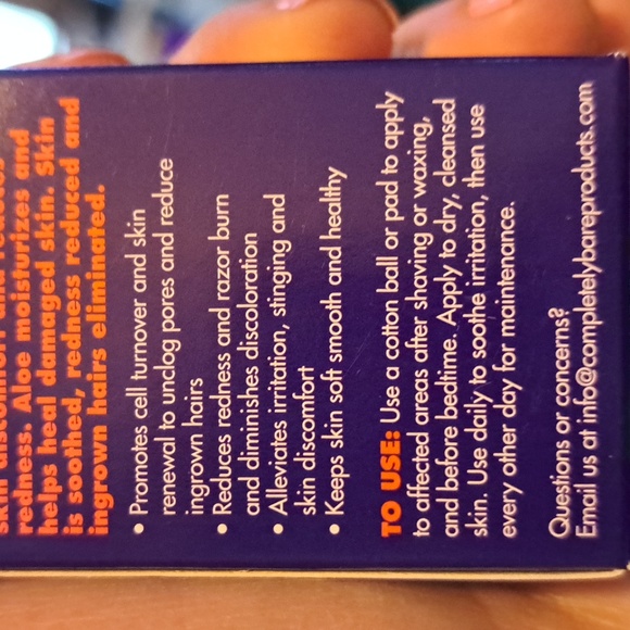 Completely Bare Calm Down Ingrown Facial Hair Razor Bump & Redness Eliminator - Picture 3 of 3